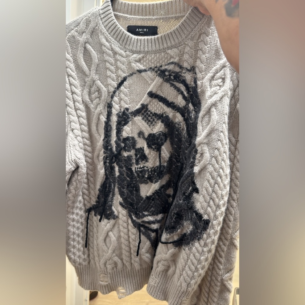 Amor I sweater really nice condition